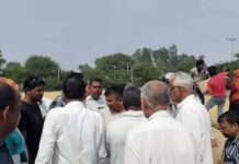 इसराना मंडी में धान खरीद के छह दिन बाद ₹150 प्रति क्विंटल कटौती का आरोप, किसानों ने जताया विरोध Panipat News