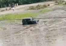 यमुनानगर की सोम नदी में स्टंट के दौरान दलदल में फंसी थार, पांच घंटे की मशक्कत से निकाली Yamunanagar News