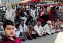 रेवाड़ी में दो भाइयों पर हमले के बाद बड़े की मौत, परिजनों ने सड़क जाम कर कार्रवाई मांगी Rewari News,
