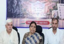 पिता समान मानती हूं, दिवंगत आत्माओं पर अपशब्द नहीं कहने चाहिए Mallikarjun Kharge