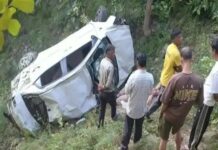 फरीदाबाद लौट रहे परिवार की कार पहाड़ी खाई में गिरी, पांच घायल, दो की हालत नाजुक Faridabad News