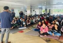 300 से अधिक MBBS डॉक्टरों की कानूनी लड़ाई की तैयारी, बॉन्ड पॉलिसी और दस्तावेजों को लेकर विवाद MBBS Doctors